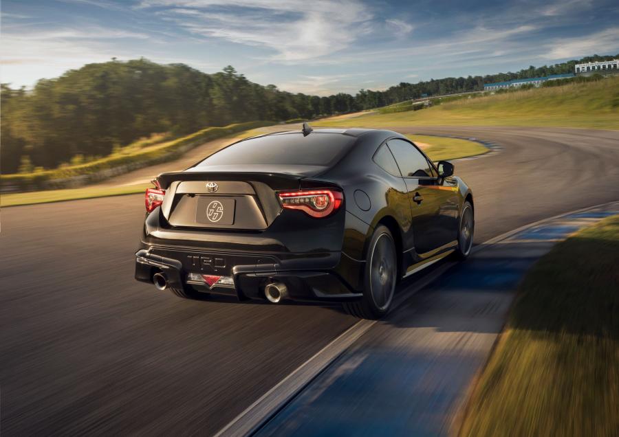  Toyota GT 86 TRD Special Edition 2018 года  (NA) (фото 38 из 40)